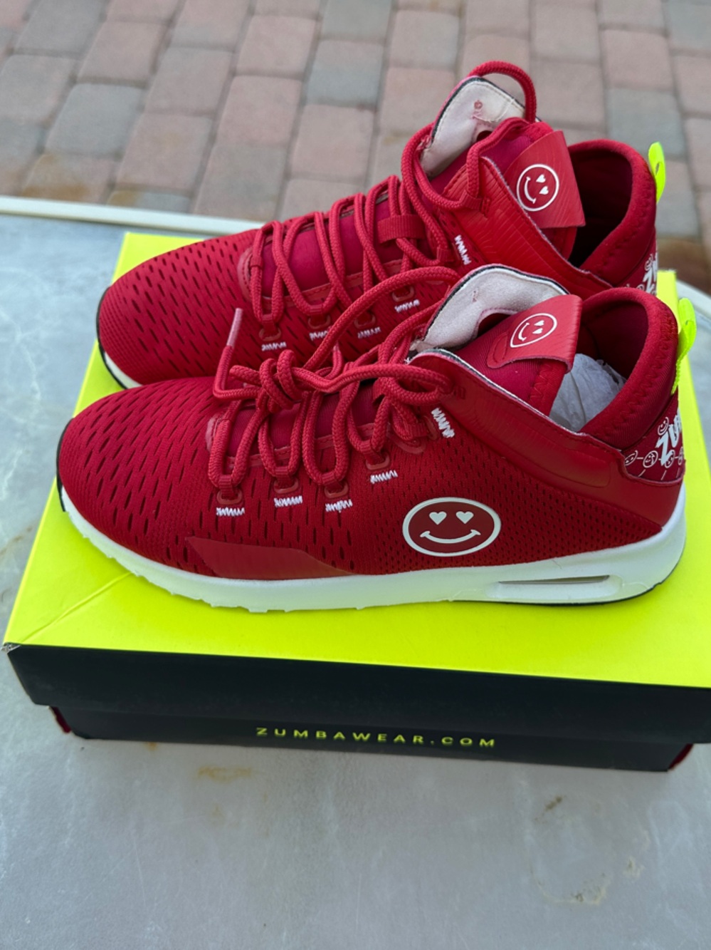 Amazing shoes! Zumba Air Funk Red/White Womens US 7 - Brand New in Box